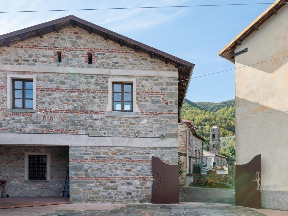 Ancient Farmhouse With Private Heated Hot Tub And Pool Villa Casola in Lunigiana Exterior foto